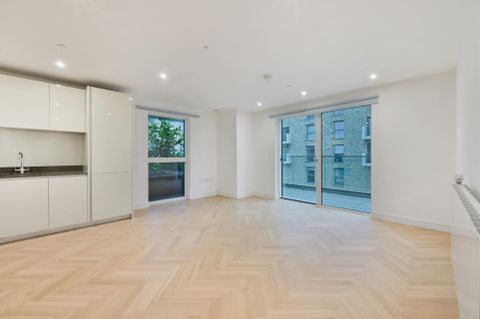 Cobham House, Kidbrooke Village SE3