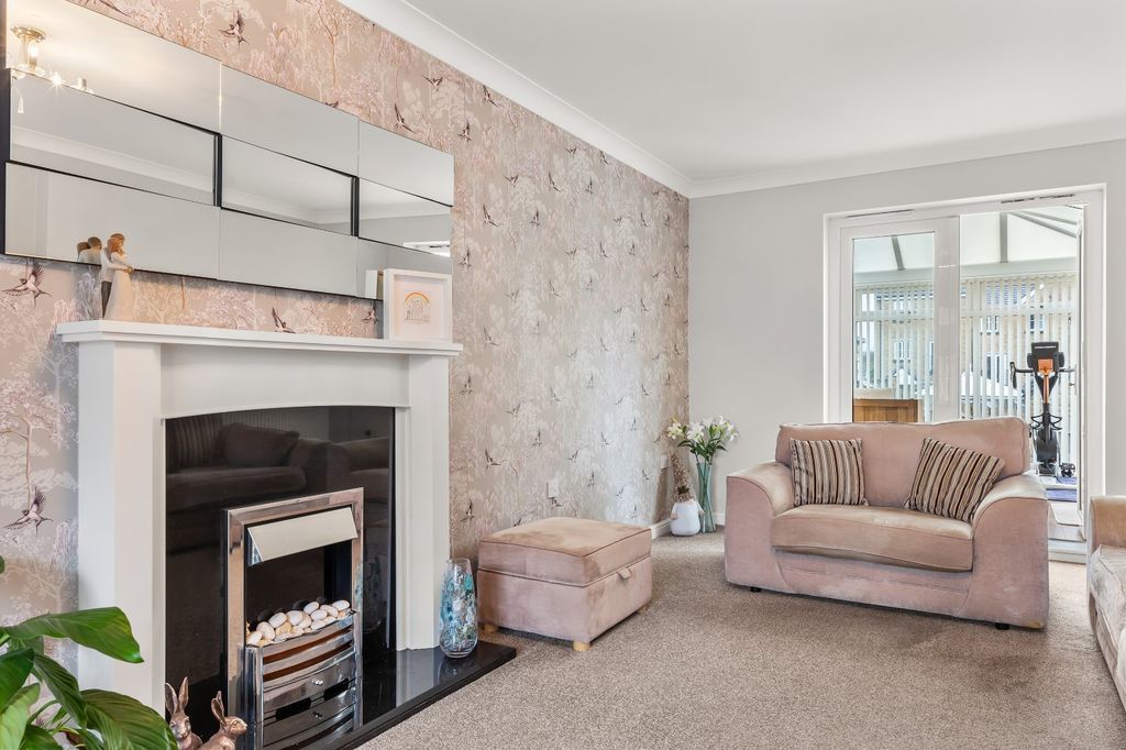 Additional image 15 of 6 bed detached house for saleAgincourt Drive, Bingley, West Yorkshire BD16