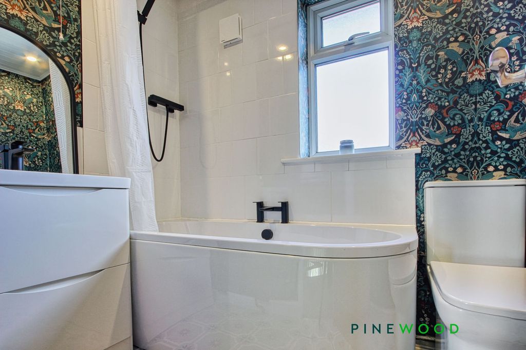 Additional image 18 of 3 bed semi-detached house for saleGloucester Road, Newbold, Chesterfield, Derbyshire S41