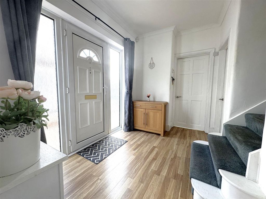 Additional image 2 of 4 bed semi-detached house for saleGlynde Road, Bexleyheath DA7