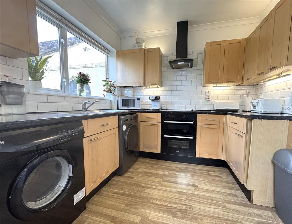 Additional image 9 of 4 bed semi-detached house for saleGlynde Road, Bexleyheath DA7