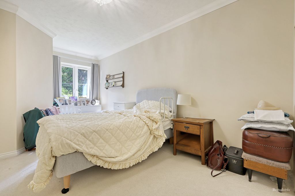 Additional image 7 of 1 bed flat for saleLaindon Road, Billericay CM12