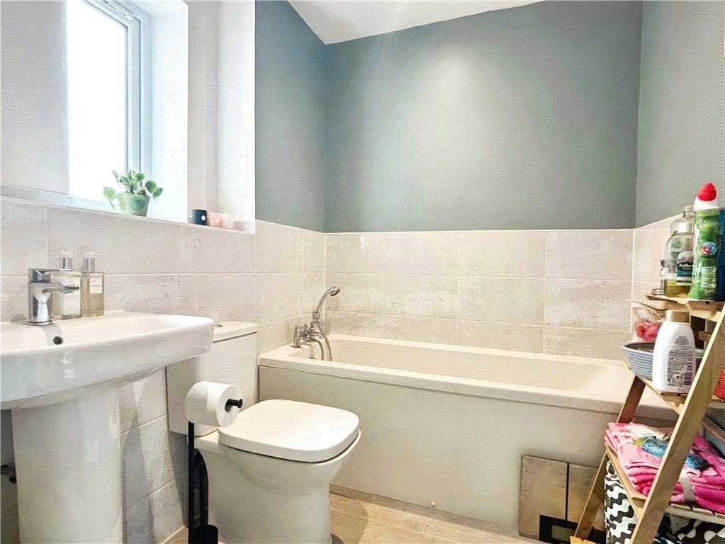 Additional image 7 of 2 bed flat for saleGlover Crescent, Arborfield Green, Reading RG2