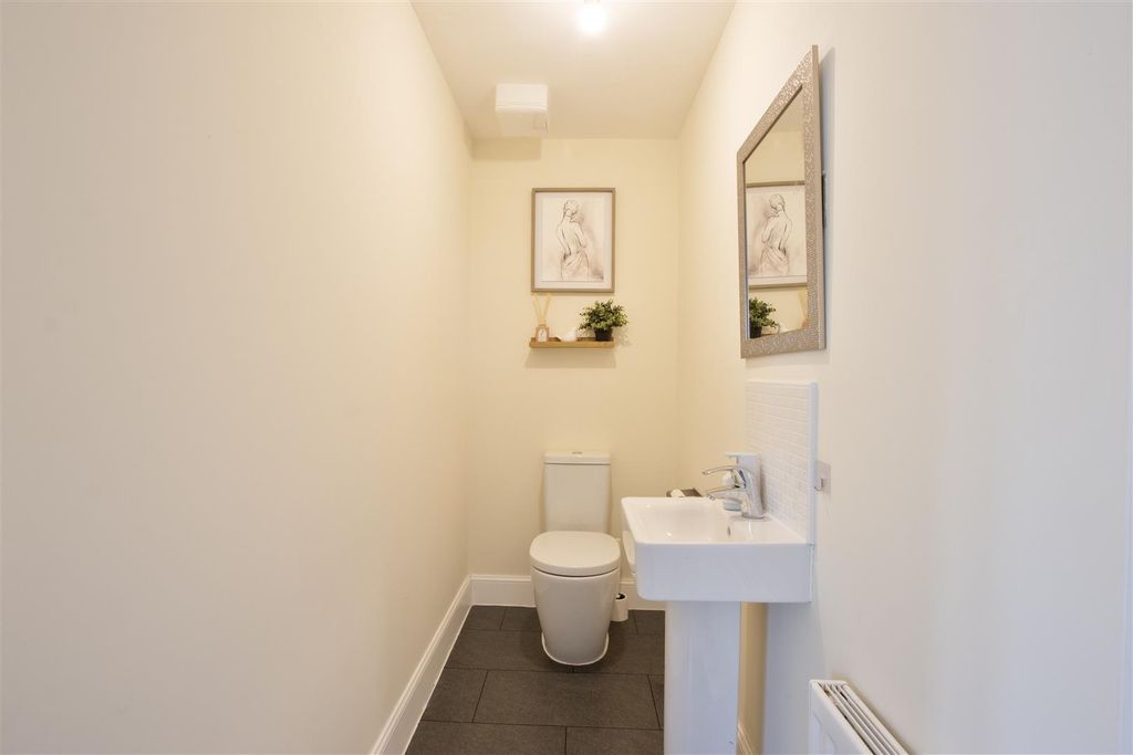 Additional image 6 of 3 bed detached house for saleRugby Drive, Chesterfield S41