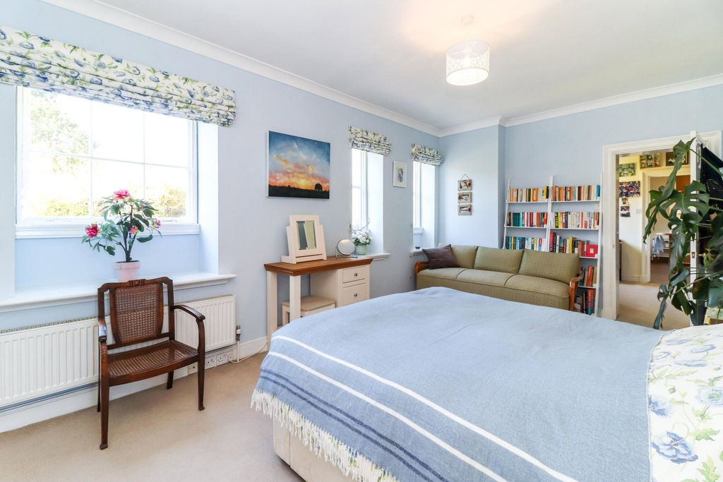 Additional image 13 of 2 bed flat for saleShardeloes, Missenden Road, Amersham HP7