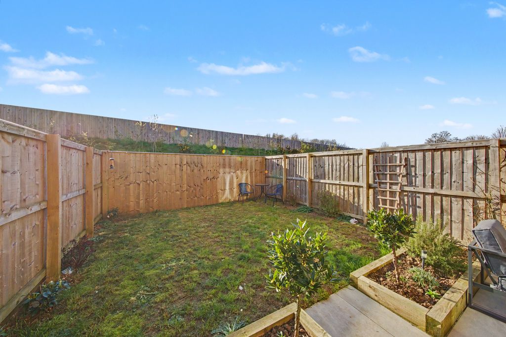 Additional image 26 of 4 bed semi-detached house for saleWoodyard Avenue, Tapton, Chesterfield S41