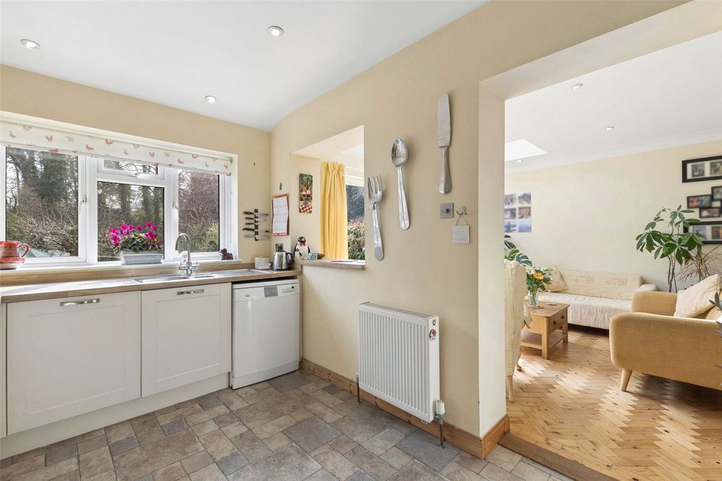 Additional image 7 of 3 bed detached house for saleChawton Park Road, Alton GU34