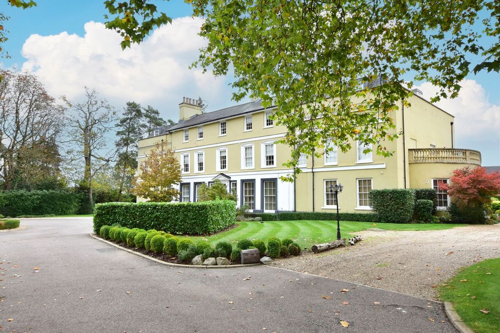 Additional image 3 of 2 bed flat for saleBreakspear Place, Abbots Langley WD5