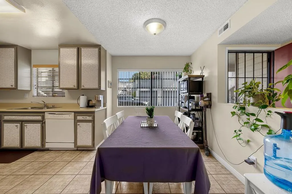 Additional image 12 of 205 Camlau Drive Unit C, Chula Vista, CA 91911