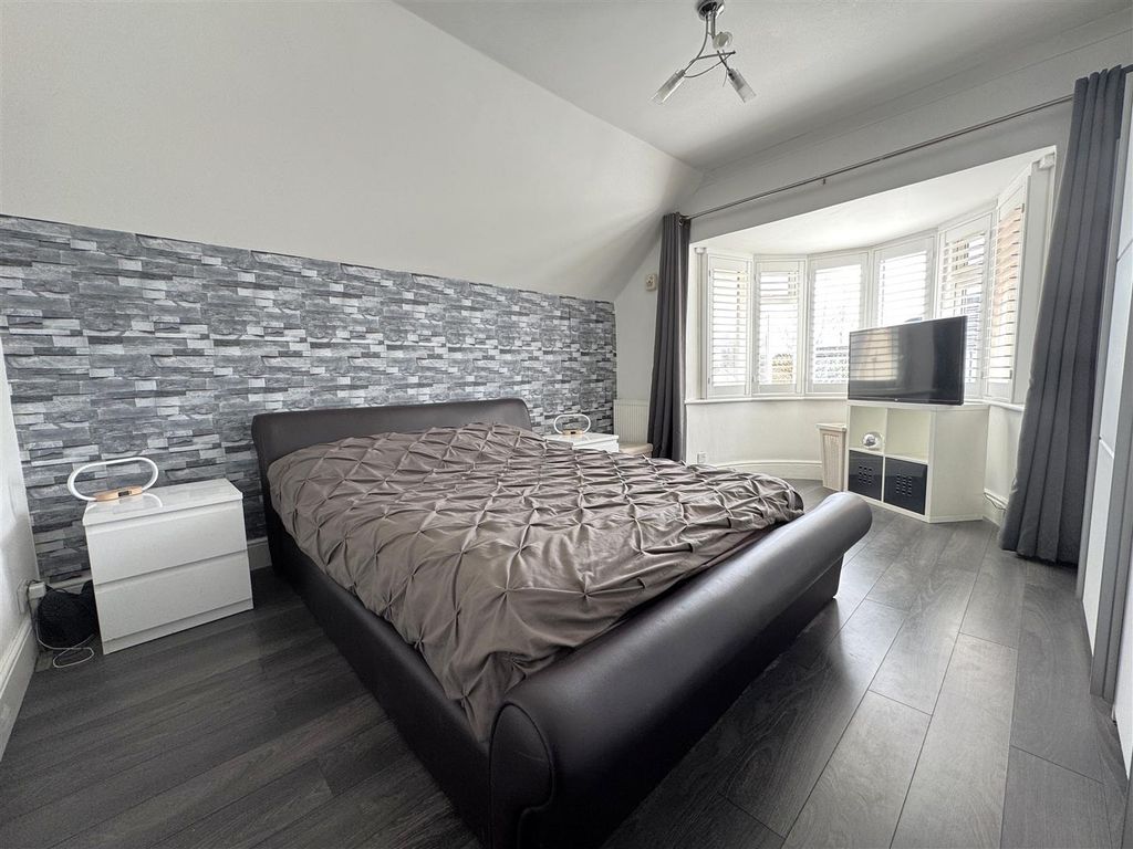 Additional image 13 of 4 bed semi-detached house for saleGlynde Road, Bexleyheath DA7