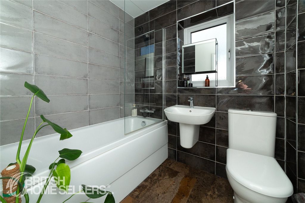 Additional image 25 of 4 bed end terrace house for saleWoodyard Avenue, Chesterfield, Derbyshire S41