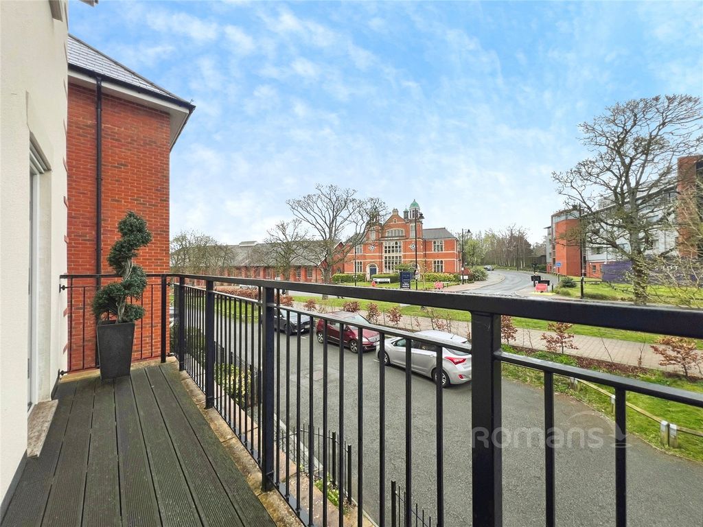 Additional image 12 of 5 bed town house for saleFrench Drive, Wellesley, Aldershot GU11