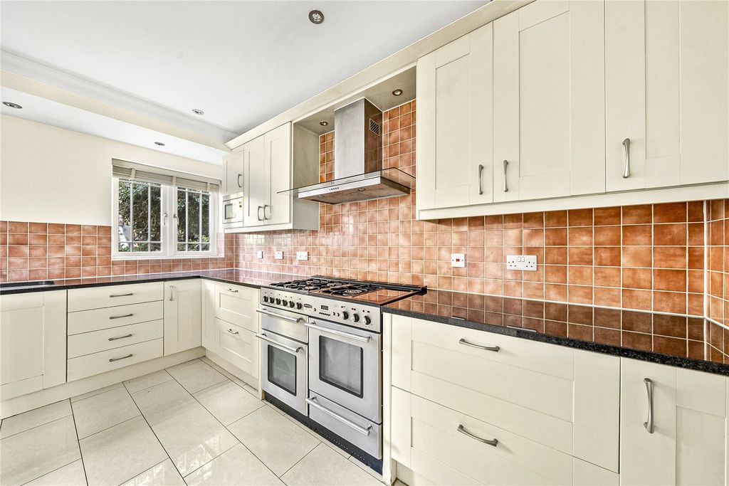 Additional image 46 of 5 bed detached house for saleQuinta Drive, Barnet EN5