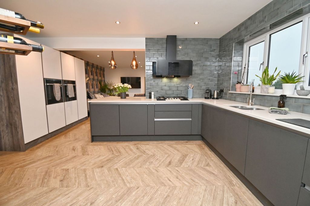 Additional image 7 of 5 bed detached house for saleMelvinia Crescent, Barnsley S75