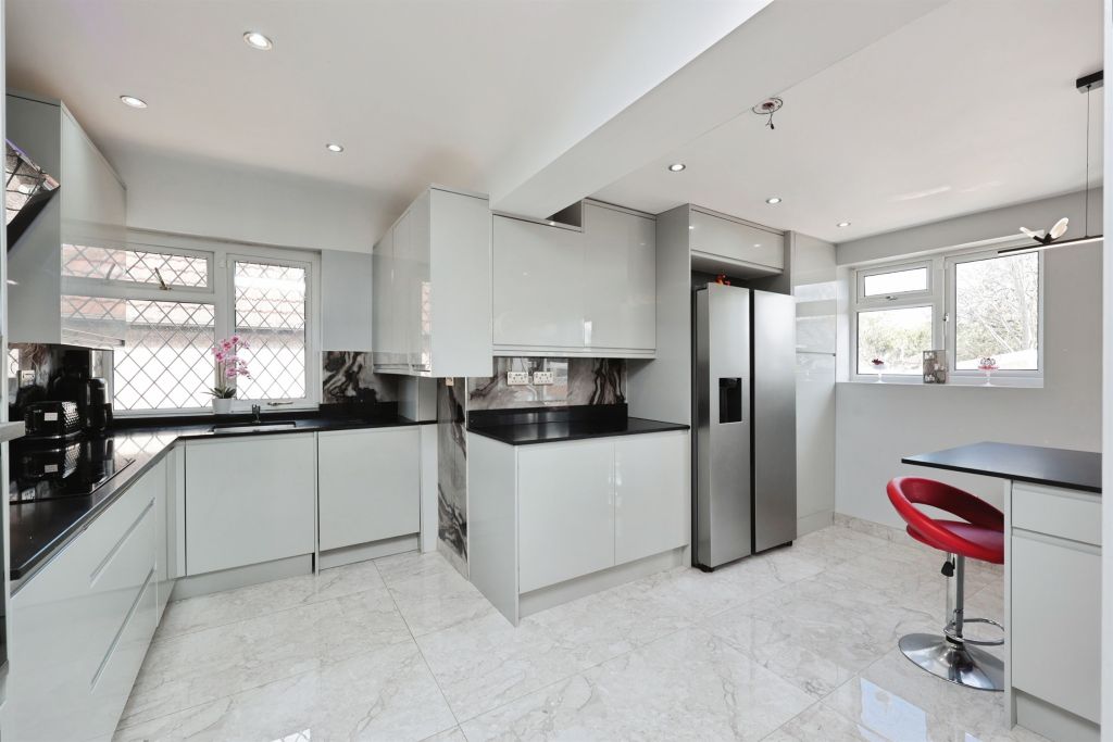 Additional image 2 of 3 bed semi-detached bungalow for saleCompton Place, Watford WD19