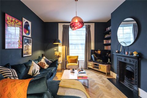 Cleveland Road, De Beauvoir, Islington, London N1
