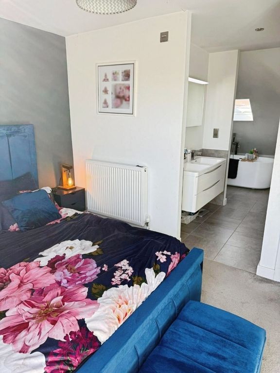 Additional image 10 of 5 bed town house for saleOakwell Croft, Batley WF17