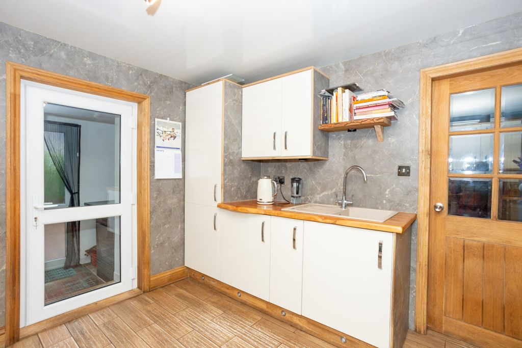 Additional image 8 of 3 bed detached bungalow for sale26 Main Road, Collin, Dumfries DG1