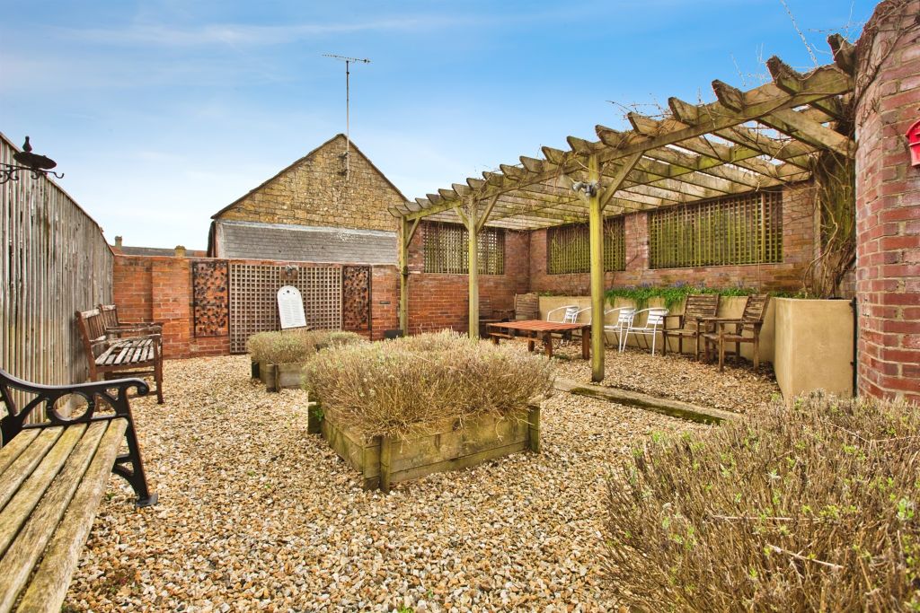 Additional image 16 of 2 bed flat for saleAbbey Street, Crewkerne TA18