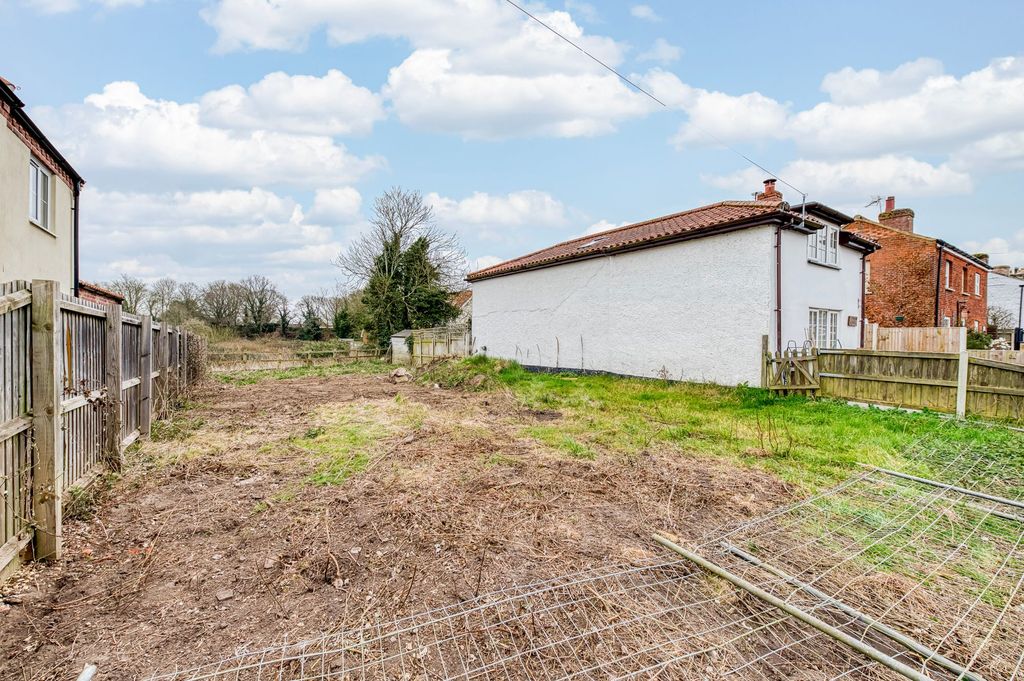 Land for saleMill Road, Shipdham IP25 photo 2