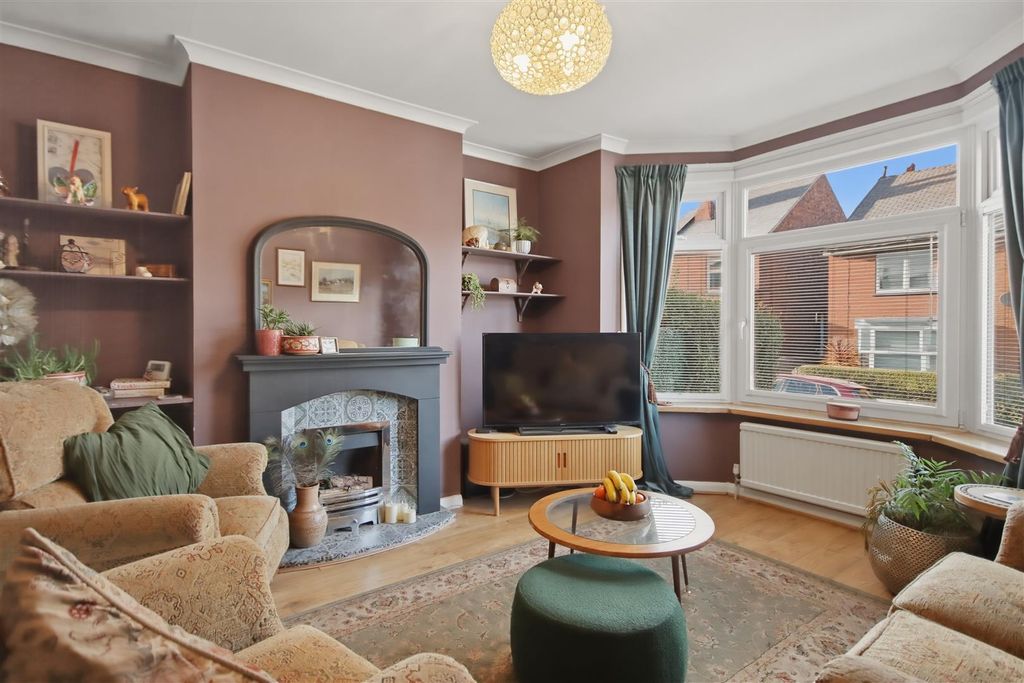 Additional image 2 of 3 bed semi-detached house for saleGloucester Road, Chesterfield S41