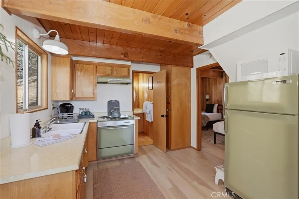 Additional image 52 of 1146 Ridge Rd, Fawnskin, CA 92333