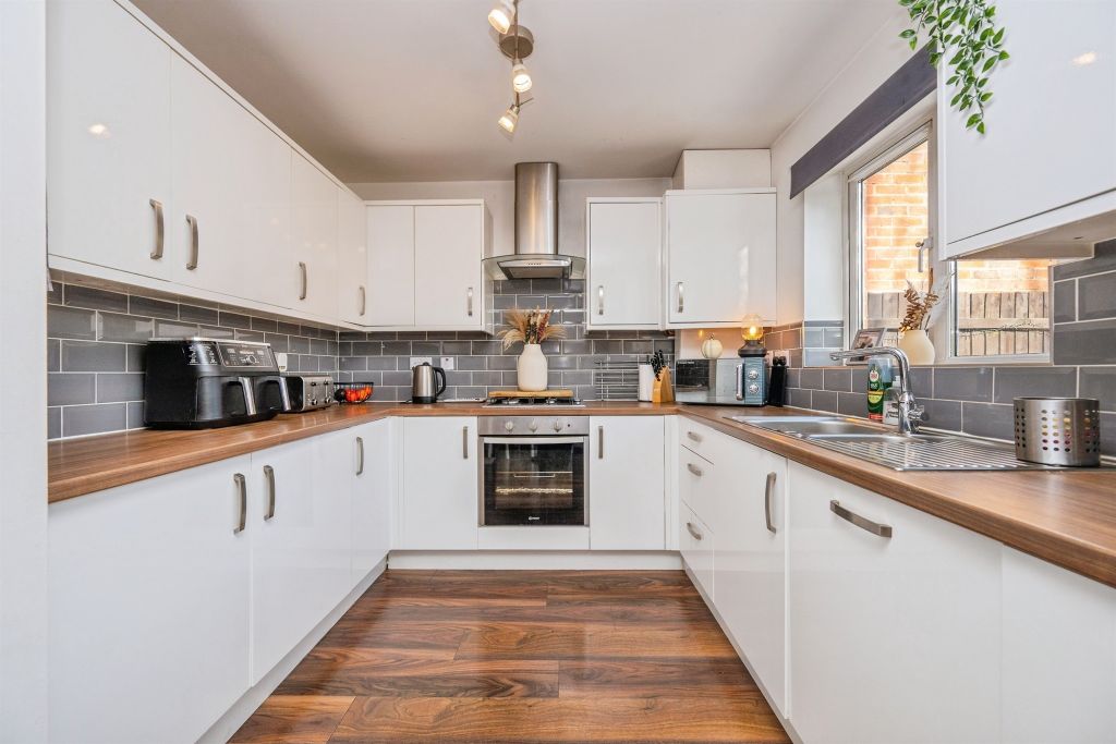 Additional image 2 of 4 bed end terrace house for saleCavendish Drive, Ashbourne DE6