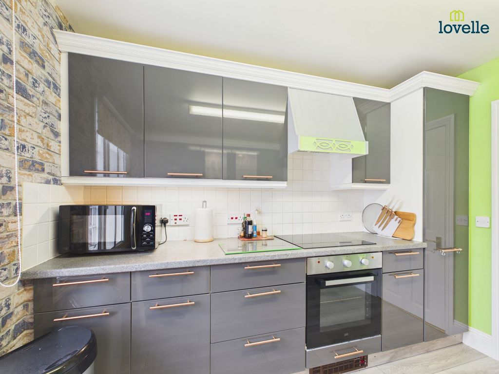 Additional image 6 of 2 bed flat for saleCaistor Road, Market Rasen LN8