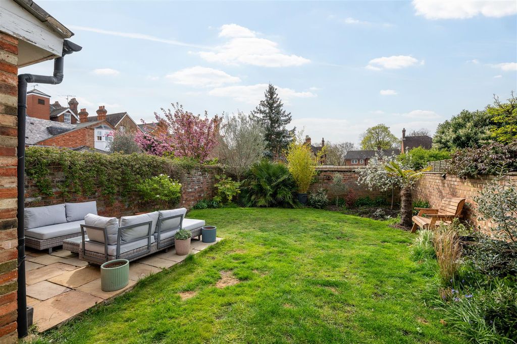 Additional image 21 of 5 bed detached house for saleWaterloo Road, Bedford MK40