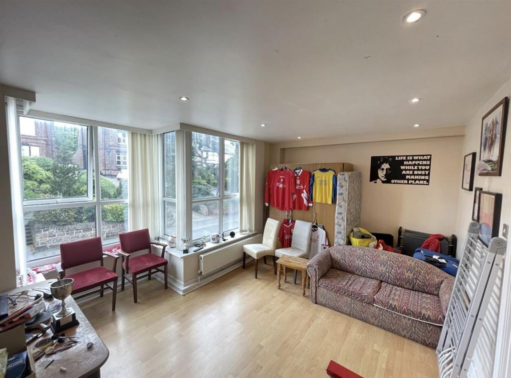 Additional image 3 of 2 bed flat for salePensby Road, Heswall, Wirral CH60