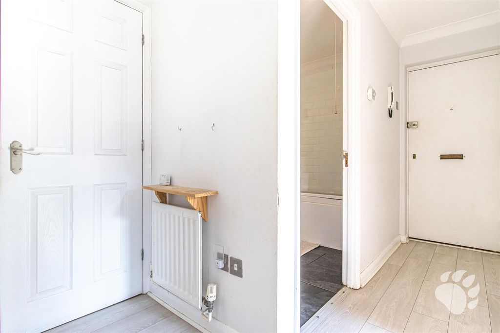 Additional image 13 of 2 bed flat for saleHandleys Court, Noak Bridge SS15