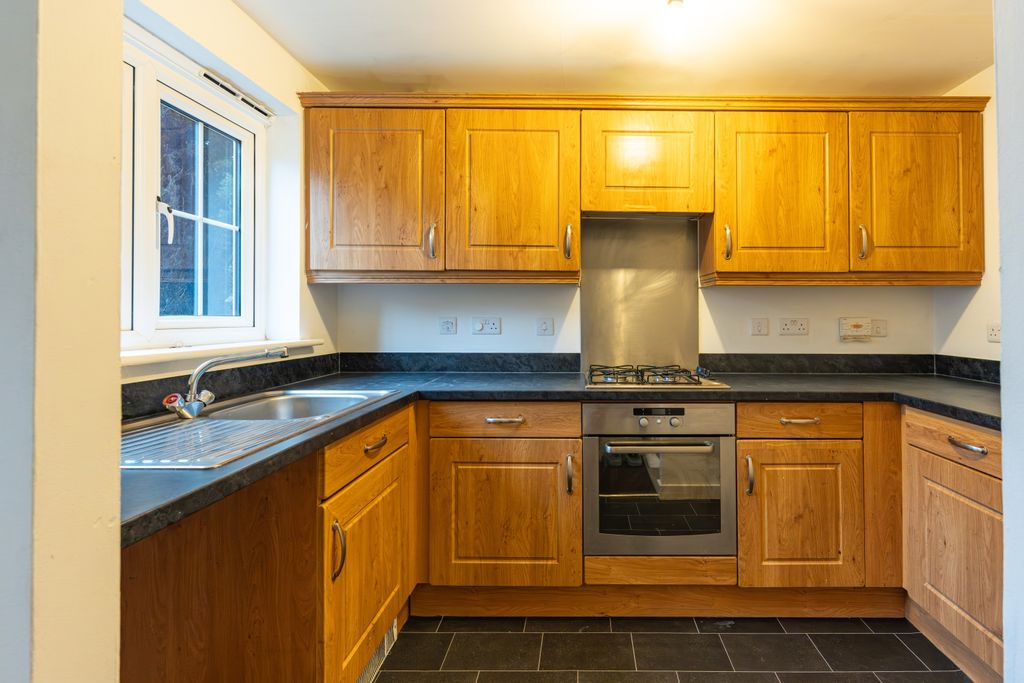 Additional image 4 of 2 bed semi-detached house for saleSchooner Close, Newport NP10