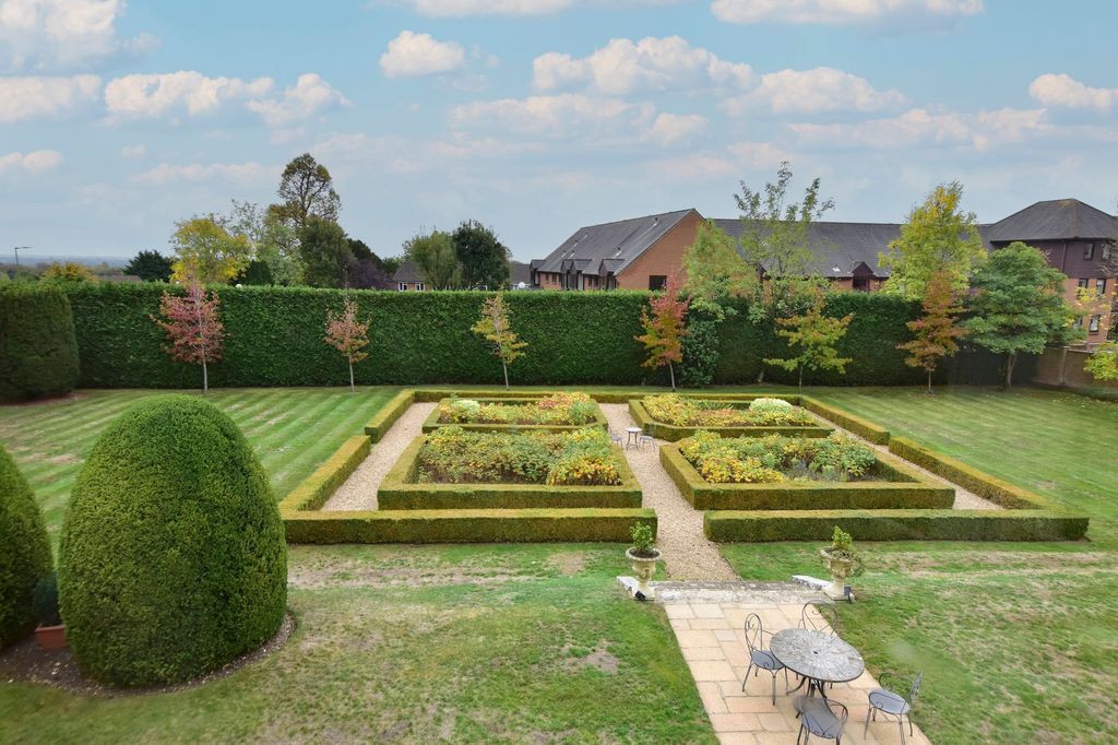 Additional image 20 of 2 bed flat for saleBreakspear Place, Abbots Langley WD5