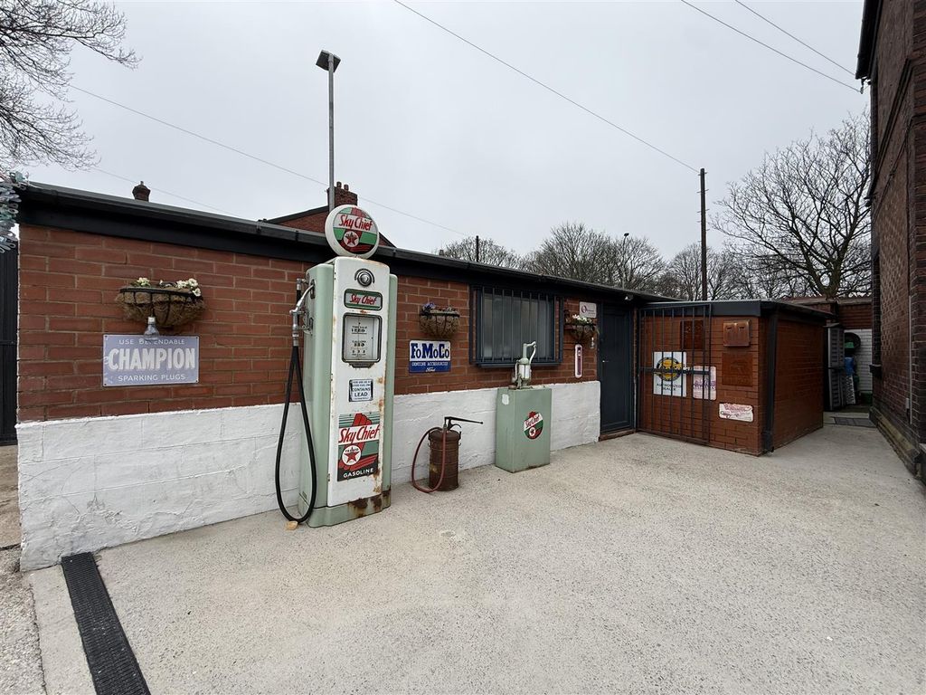 Additional image 3 of 3 bed end terrace house for saleTaunton Road, Ashton-Under-Lyne OL7