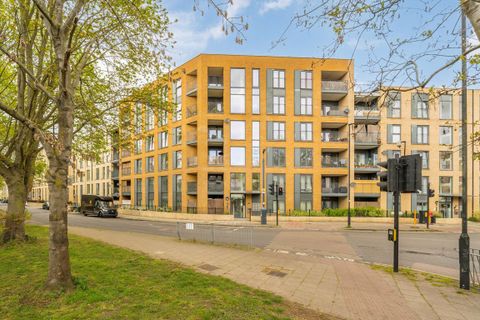 Mostyn Road, Oval SW9