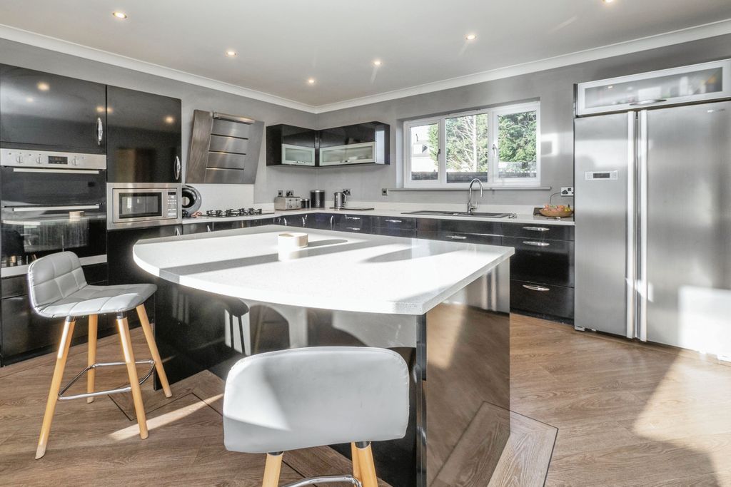 Additional image 3 of 7 bed semi-detached house for saleHull Bridge Road, Beverley HU17