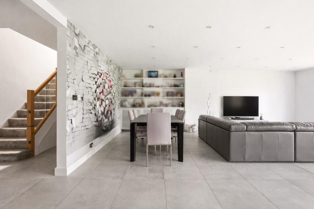 Additional image 10 of Oakwood Road, Bricket Wood, St. Albans, Hertfordshire, AL2