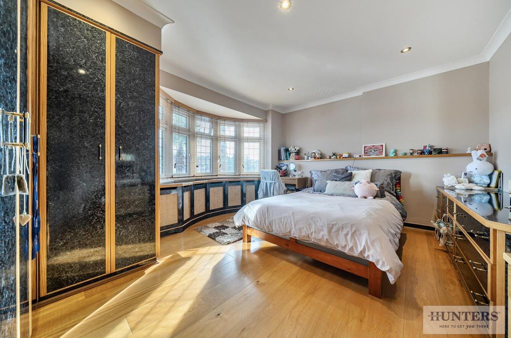 Additional image 18 of 5 bed detached house for saleMayplace Road East, Bexleyheath DA7