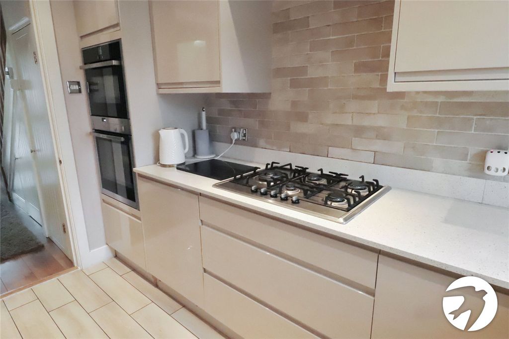 Additional image 11 of 3 bed semi-detached house for saleCray Road, Belvedere DA17