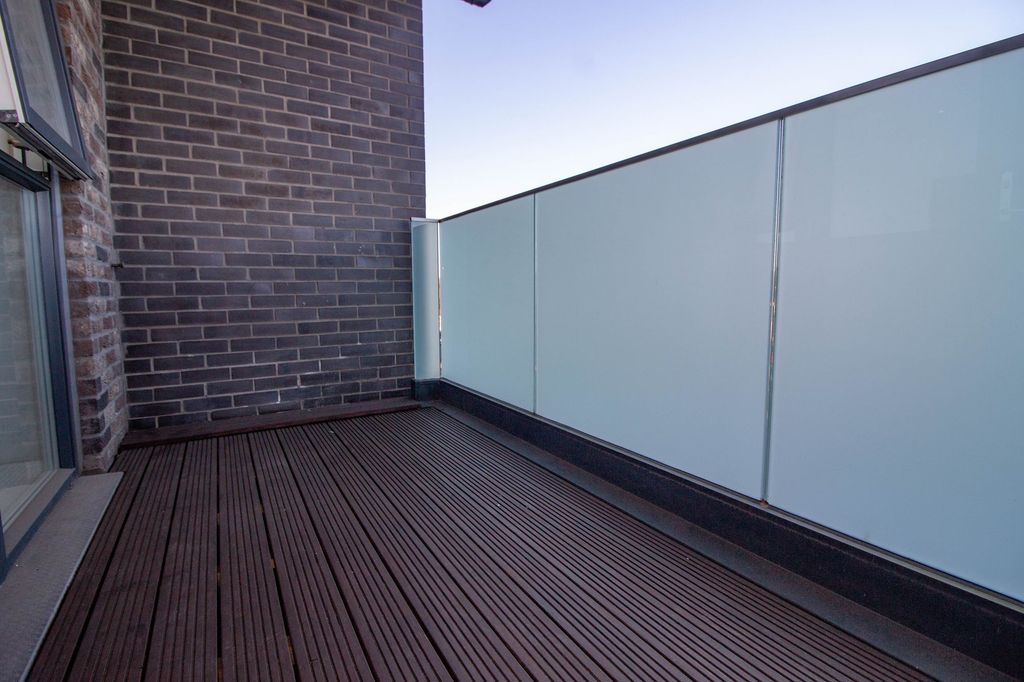 Additional image 10 of 2 bed flat for salePrestwick Road, South Oxhey, Watford WD19