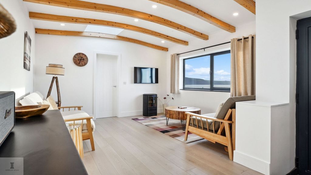 Additional image 16 of 1 bed property for saleHafan Y Traeth, Marine Parade, Barmouth LL42