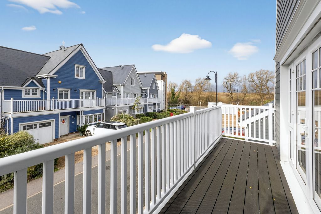 Additional image 7 of 5 bed semi-detached house for saleChamplain Street, Reading RG2