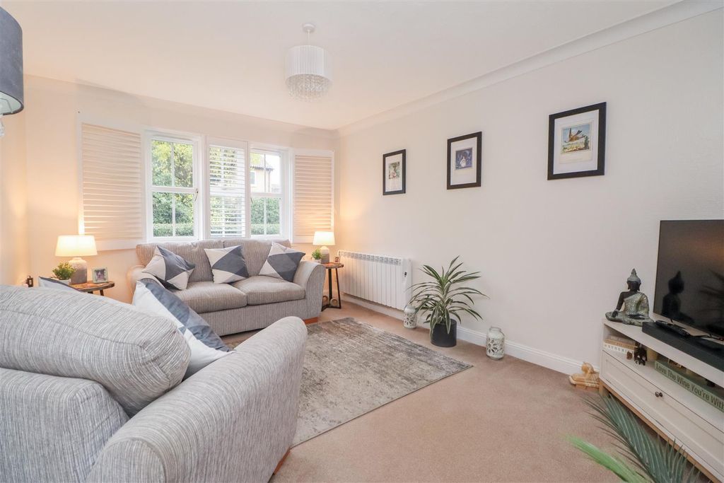 Additional image 2 of 1 bed flat for saleRosehill, Billingshurst RH14