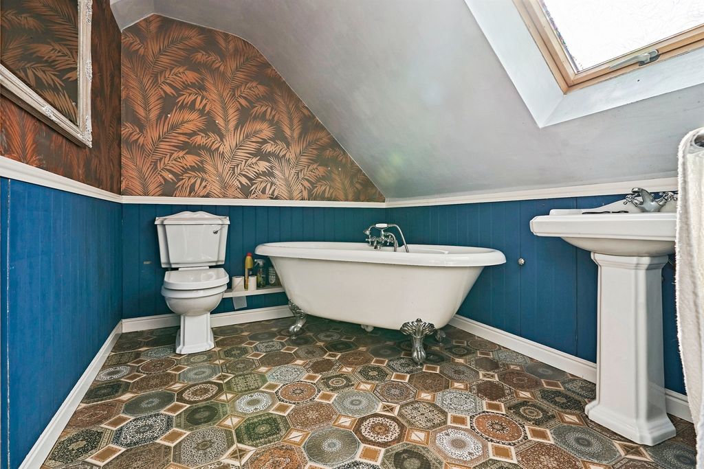 Additional image 5 of 6 bed terraced house for saleBurns Road, Wednesbury WS10