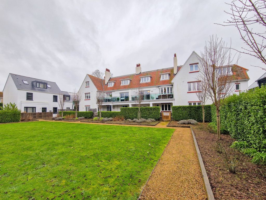 3 bed flat for sale4 Cartref Apartments, St Saviour JE2