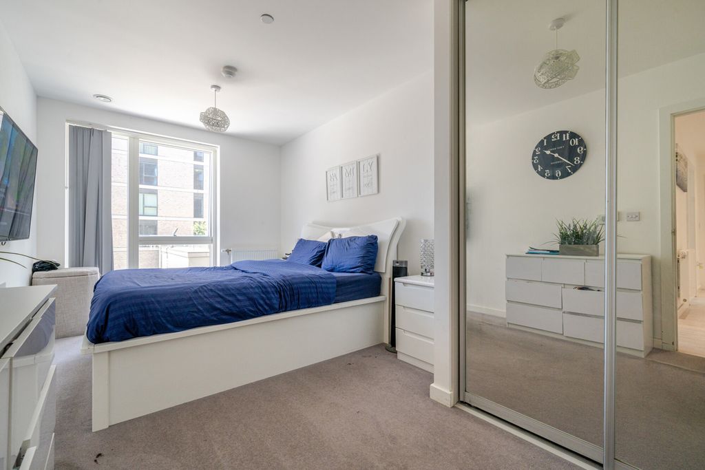Additional image 5 of 3 bed flat for saleRegal Walk, Bexleyheath DA6