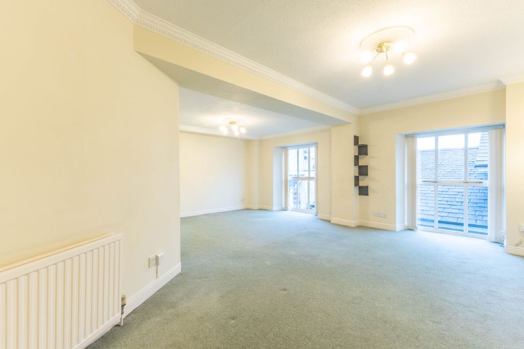 Additional image 6 of 2 bed flat for sale19 High Fellside, Kendal LA9