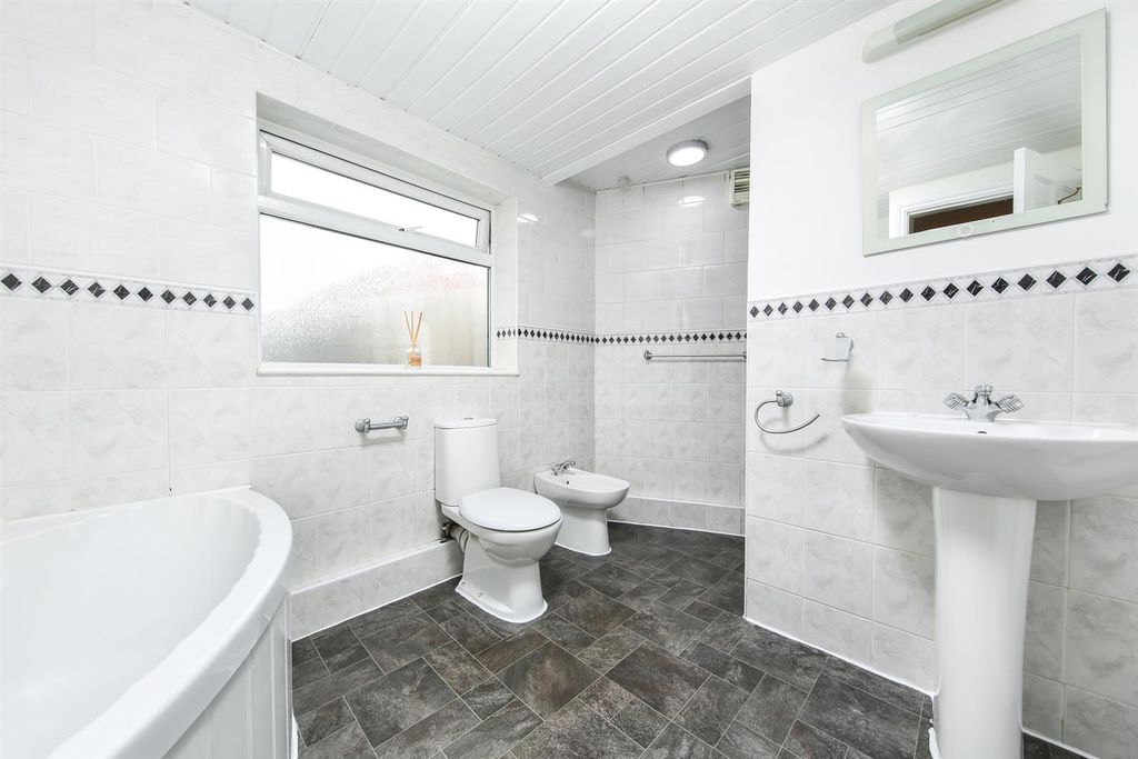 Additional image 38 of 2 bed property for saleStretton Service Station And Bungalow, Main Road, Stretton, Alfreton DE55