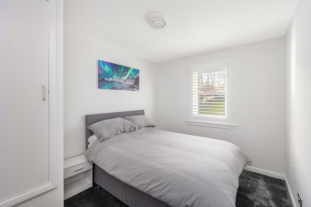 Additional image 14 of 3 bed detached house for sale18 Baberton Mains Wood, Edinburgh EH14