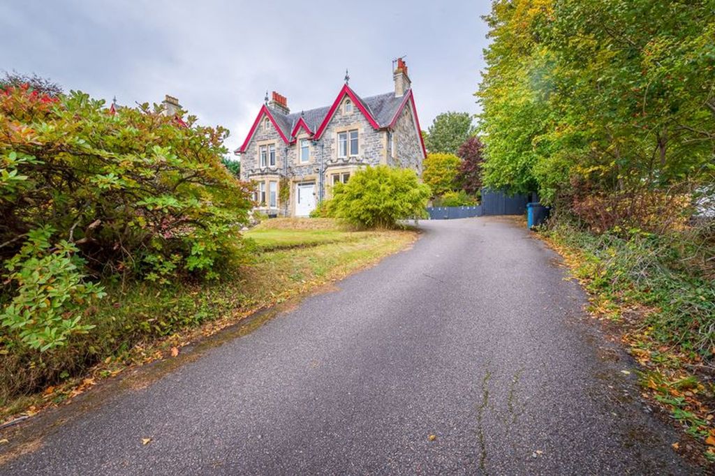 Additional image 3 of 6 bed country house for saleWoodlands Terrace, Grantown-On-Spey PH26